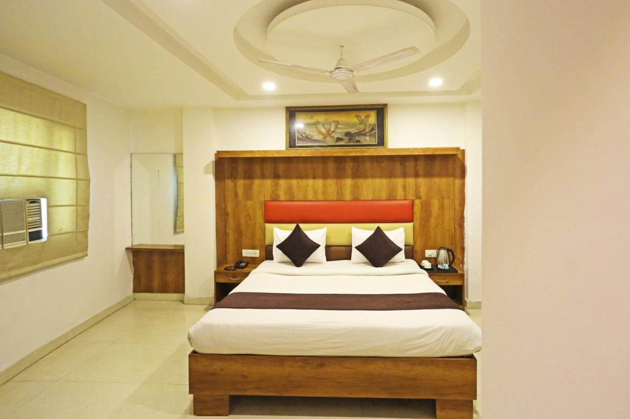 Hotel Sm Suits Near Delhi Airport-Unit By Grand Urban Luxury Нью-Дели Экстерьер фото