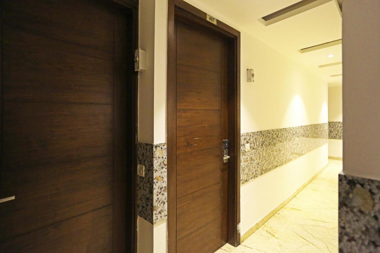 Hotel Sm Suits Near Delhi Airport-Unit By Grand Urban Luxury Нью-Дели Экстерьер фото