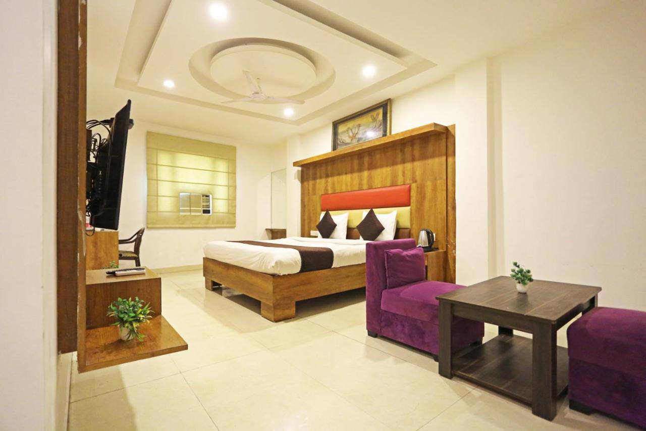 Hotel Sm Suits Near Delhi Airport-Unit By Grand Urban Luxury Нью-Дели Экстерьер фото
